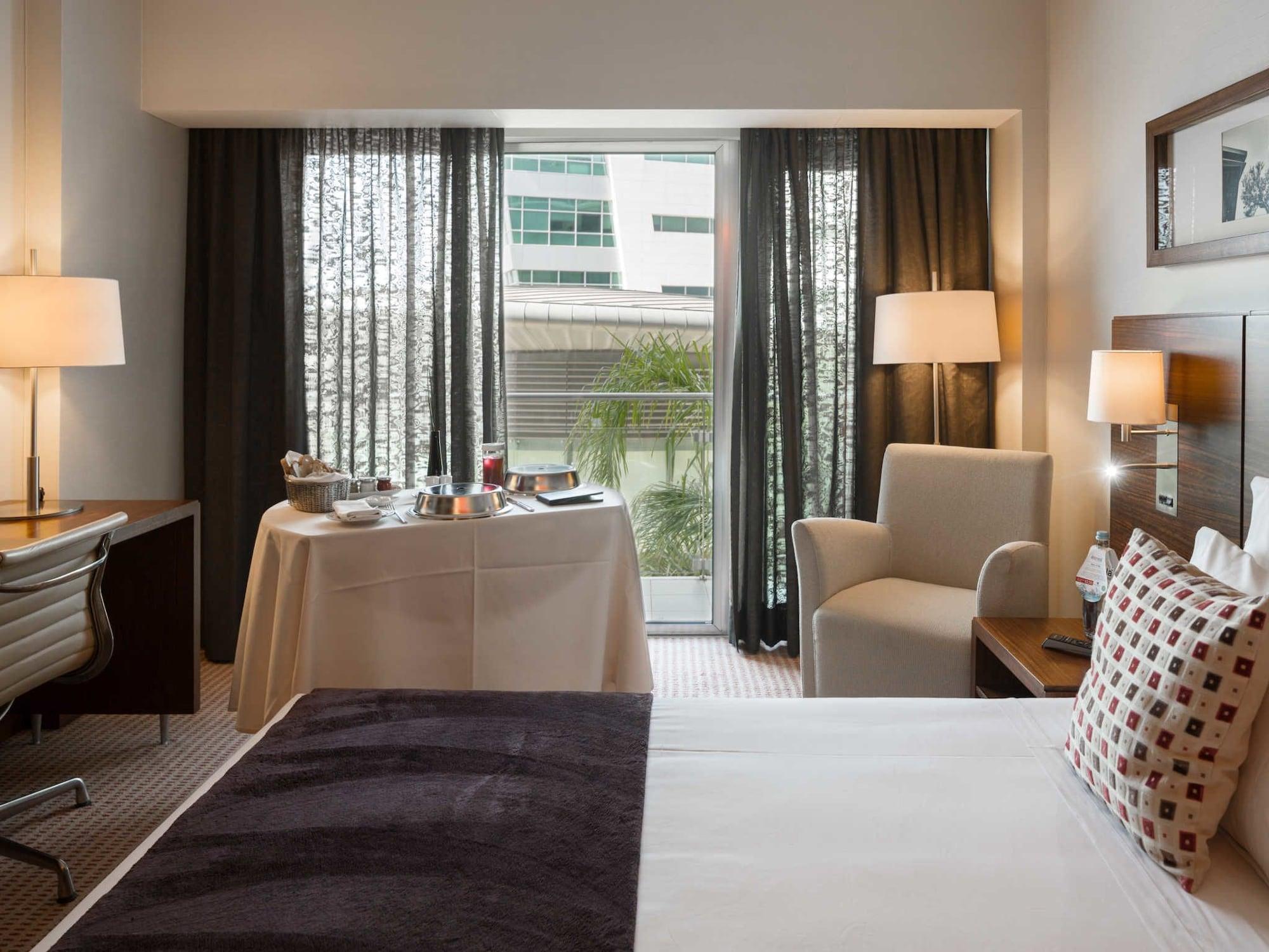 Hotel Lagoas Park 4*