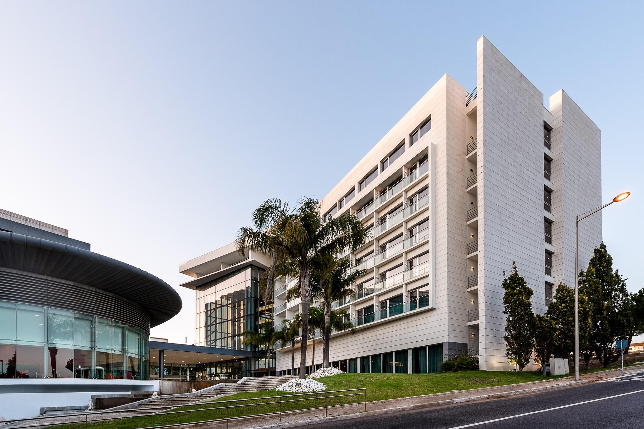 Lagoas Park Hotel 4*